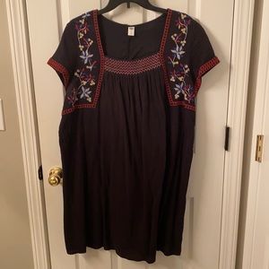 Square neck embroidered summer dress L